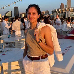 Meet your Posher, Lydia